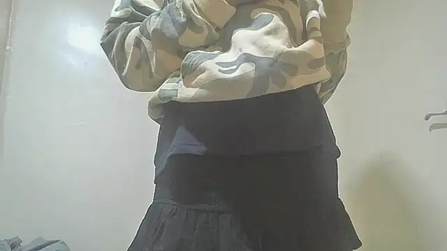 Snapshot of BabyWethu12 chatting on 04/16/26, 04:13 BabyWethu12 online show from 04/16/26, 04:13