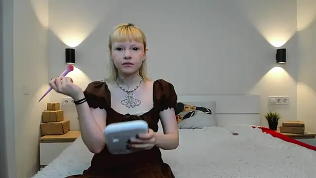 EIanorPuglia online show from 04/08/26, 04:58