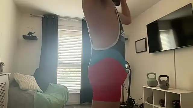 DaveRoyale online show from 04/12/26, 12:08