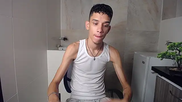 Snapshot of Zamaelprime_ chatting on 04/16/26, 05:08 Zamaelprime online show from 04/16/26, 05:08