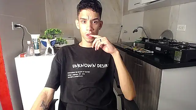 Snapshot of Zamaelprime_ chatting on 03/30/26, 06:04 Zamaelprime online show from 03/30/26, 06:04