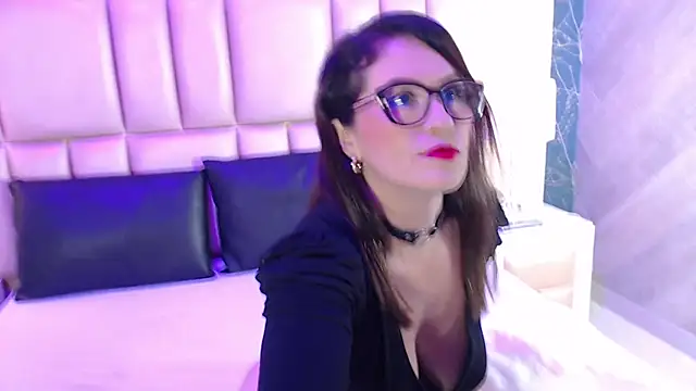 Snapshot of BiancaRoyalle chatting on 04/05/26, 12:56 BiancaRoyalle online show from 04/05/26, 12:56