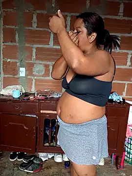 saritaloveyi online show from 04/15/26, 01:15