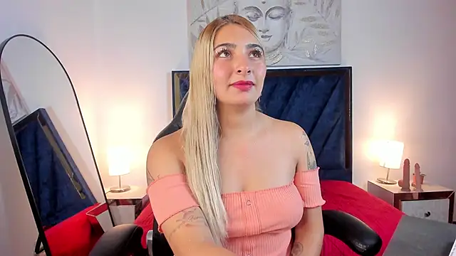 Catalina Osorio online show from 05/23/26, 11:53