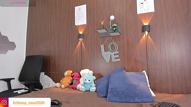  Brittany0 online show from 04/08/26, 12:39