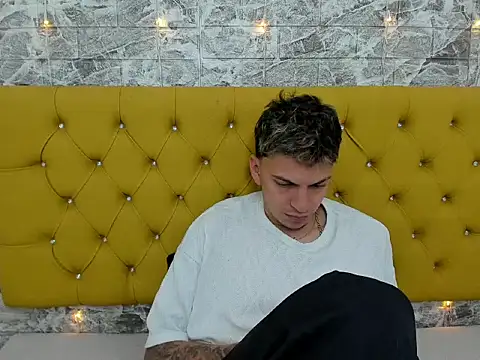 Max sstteel online show from 04/10/26, 01:29