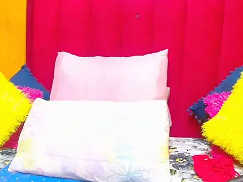 Cherrybootyofjoy86 online show from 04/19/26, 06:47