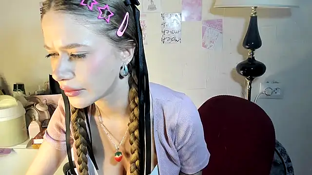 chloesweetbby online show from 04/10/26, 10:06