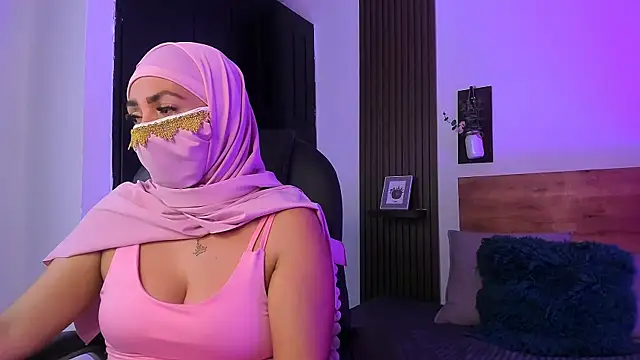 Nailea   online show from 04/15/26, 02:17