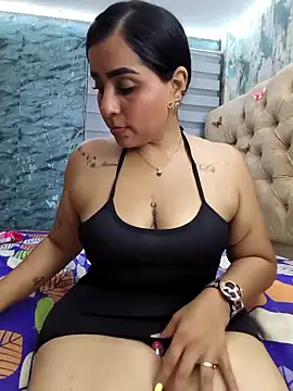 Snapshot of val_eria chatting on 04/01/26, 05:09 val eria online show from 04/01/26, 05:09