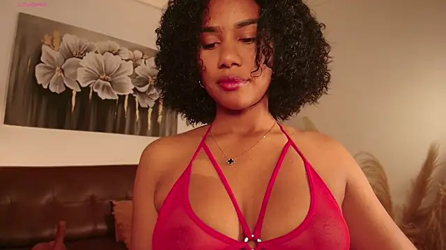 Hilaryebony  online show from 05/18/26, 08:24
