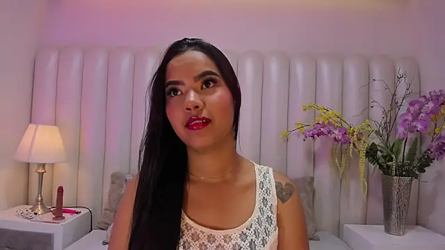 XimenaClass online show from 04/18/26, 06:05