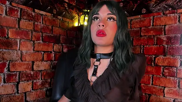 GlossyBratz online show from 05/16/26, 03:16