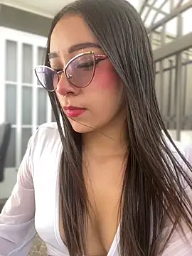 Ashley pinkk21 online show from 04/01/26, 08:17