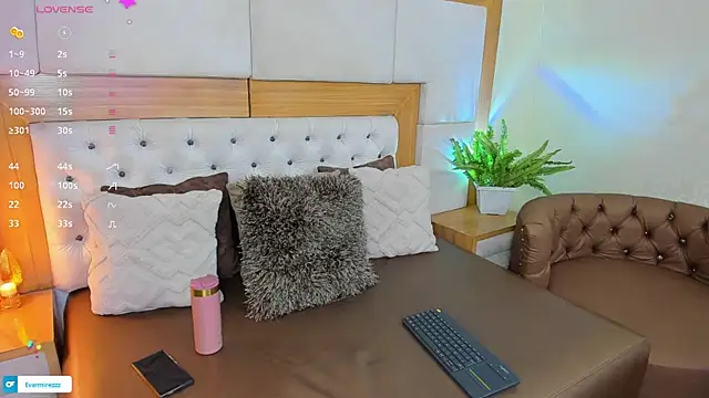 Venezuelan Butt online show from 04/27/26, 12:36