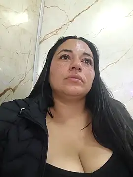 Naughty Kitten  online show from 04/16/26, 08:42