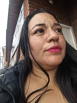 Naughty Kitten  online show from 04/16/26, 09:39