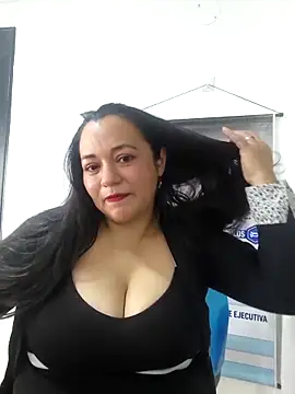 Naughty Kitten  online show from 04/07/26, 09:05