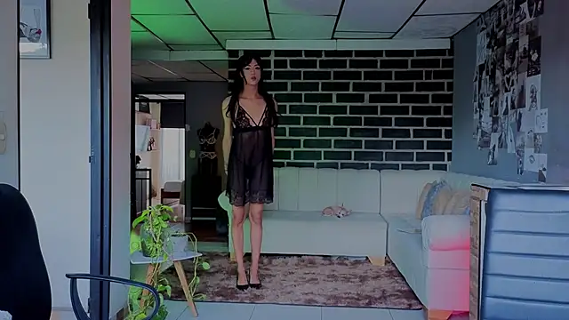 Miss sunshinee online show from 04/03/26, 09:54