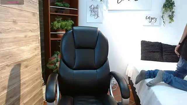 maxim rod online show from 04/28/26, 03:55
