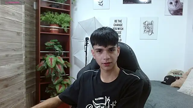 Snapshot of maxim_rod chatting on 04/07/26, 08:43 maxim rod online show from 04/07/26, 08:43