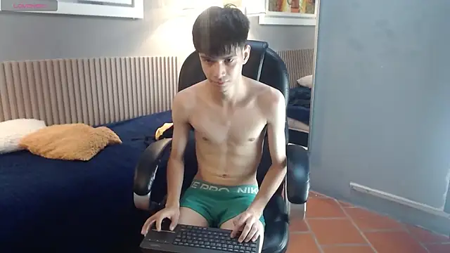 Snapshot of maxim_rod chatting on 07/14/26, 02:05 maxim rod online show from 07/14/26, 02:05