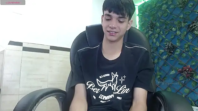 maxim rod online show from 04/22/26, 03:46