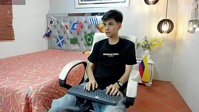 Snapshot of maxim_rod chatting on 07/15/26, 07:21 maxim rod online show from 07/15/26, 07:21