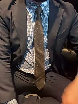 Snapshot of RYUICHI_1919 chatting on 04/06/26, 10:38 RYUICHI 1919 online show from 04/06/26, 10:38