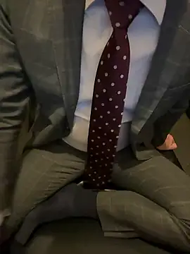 Snapshot of RYUICHI_1919 chatting on 04/11/26, 10:30 RYUICHI 1919 online show from 04/11/26, 10:30