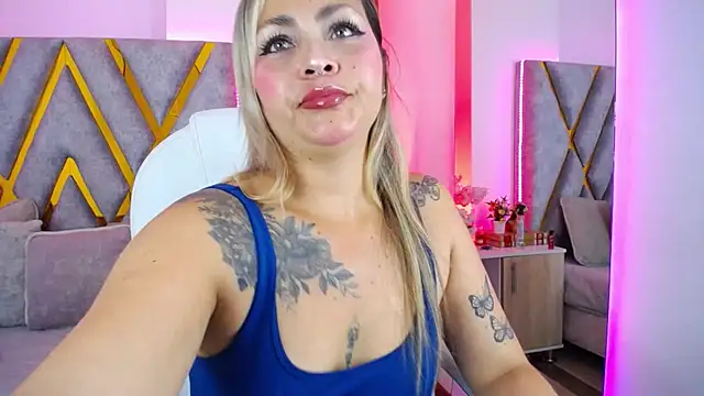 ElizabethJohnson  online show from 04/13/26, 01:15