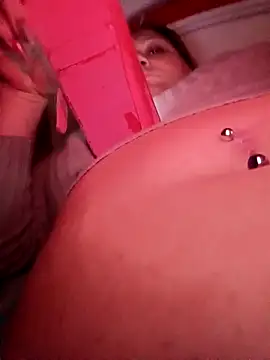 Snapshot of Ninettahot chatting on 04/03/26, 04:57 Ninettahot online show from 04/03/26, 04:57