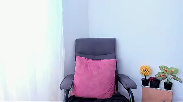 Debora Rayssa online show from 05/14/26, 07:44