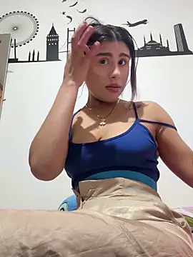 Emmaliz14 online show from 04/03/26, 08:37