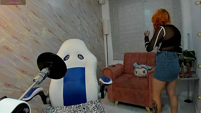 Snapshot of PreettyMoon1 chatting on 04/13/26, 12:31 PreettyMoon1 online show from 04/13/26, 12:31