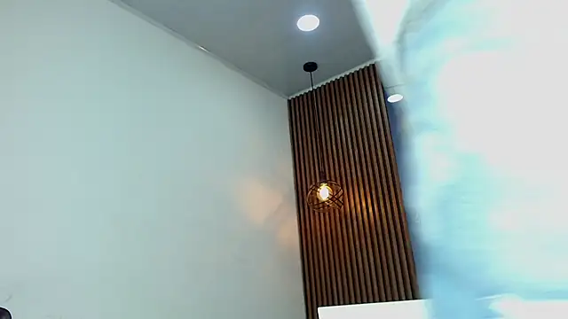 Snapshot of LuckyBluex chatting on 04/12/26, 02:09 LuckyBluex online show from 04/12/26, 02:09