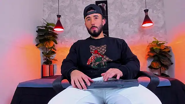 martin foster  online show from 04/06/26, 04:08