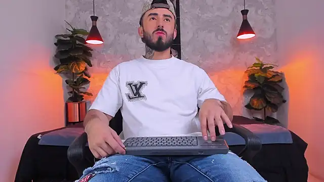 martin foster  online show from 04/04/26, 04:08