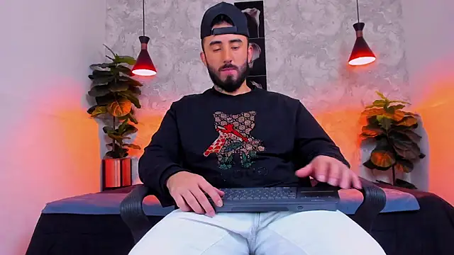 martin foster  online show from 04/06/26, 04:46