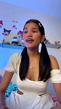Snapshot of Emycarver09_ chatting on 07/05/26, 11:50 Emycarver09 online show from 07/05/26, 11:50