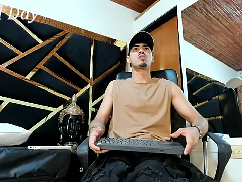 LucaColmal online show from 04/06/26, 04:46