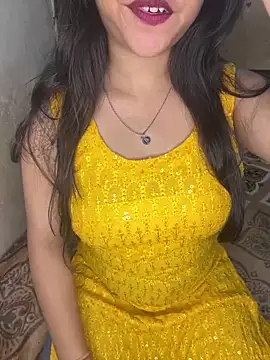 HOTTY ALIA1 online show from 04/04/26, 04:08