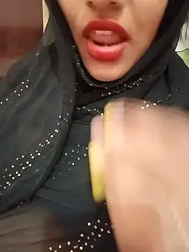 Snapshot of Miss_Noor__ chatting on 06/19/26, 08:42 Miss Noor online show from 06/19/26, 08:42