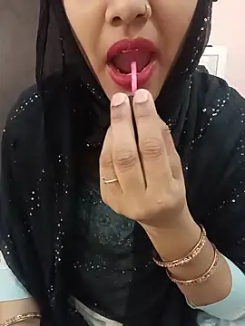 Miss Noor   online show from 05/15/26, 08:23