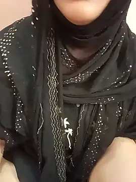 Snapshot of Miss_Noor__ chatting on 07/14/26, 10:32 Miss Noor online show from 07/14/26, 10:32