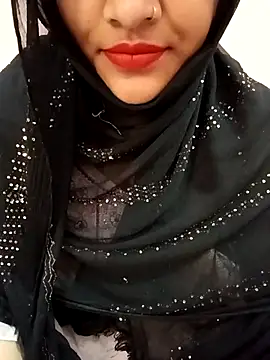 Miss Noor   online show from 04/23/26, 12:29