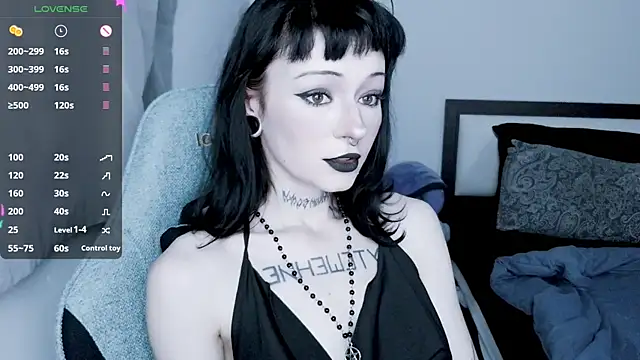 H3xD0ll online show from 06/01/26, 11:32