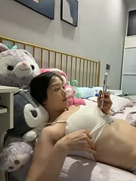 Snapshot of yuanpu0925 chatting on 05/08/26, 02:21 yuanpu0925 online show from 05/08/26, 02:21