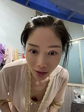 Snapshot of yuanpu0925 chatting on 05/23/26, 12:20 yuanpu0925 online show from 05/23/26, 12:20
