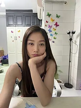 Snapshot of yuanpu0925 chatting on 04/29/26, 08:15 yuanpu0925 online show from 04/29/26, 08:15